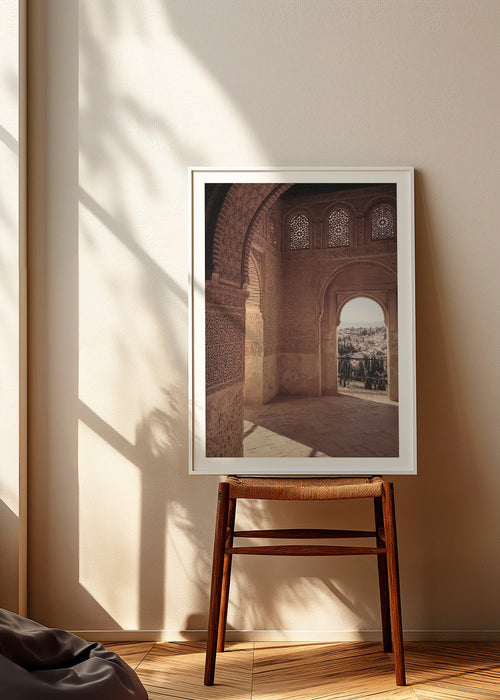 Poster de cidade com arco mourisco na Alhambra