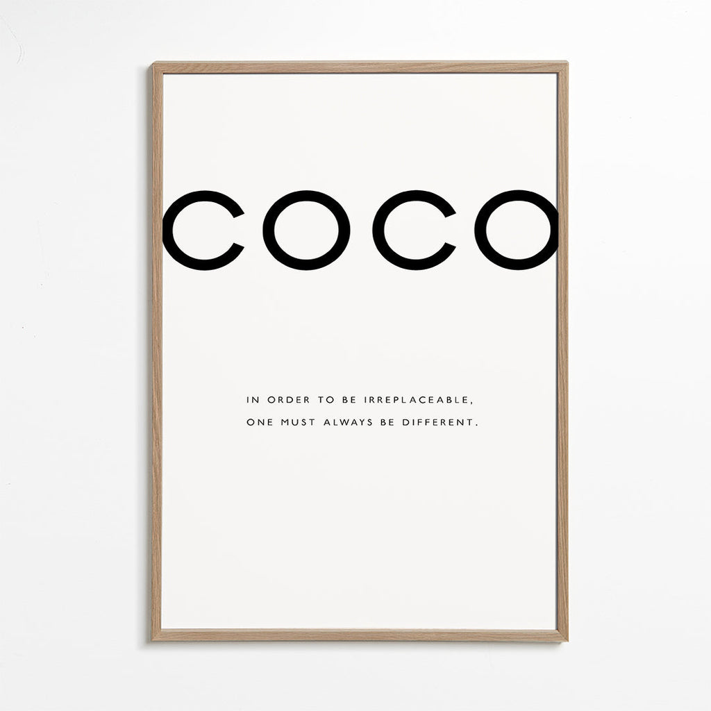 Quadro preto e branco com citação COCO