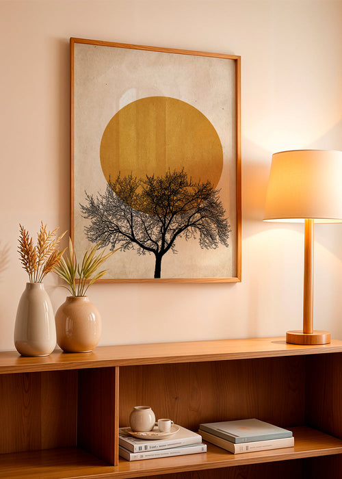 Quadro de paisagem com sol geométrico e árvore em silhueta