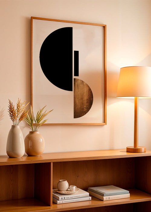 Quadro geométrico com semicírculos pretos e textura dourada