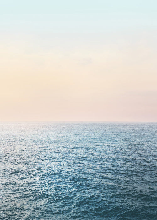 Arte paisagística: horizonte costeiro em tons pastel