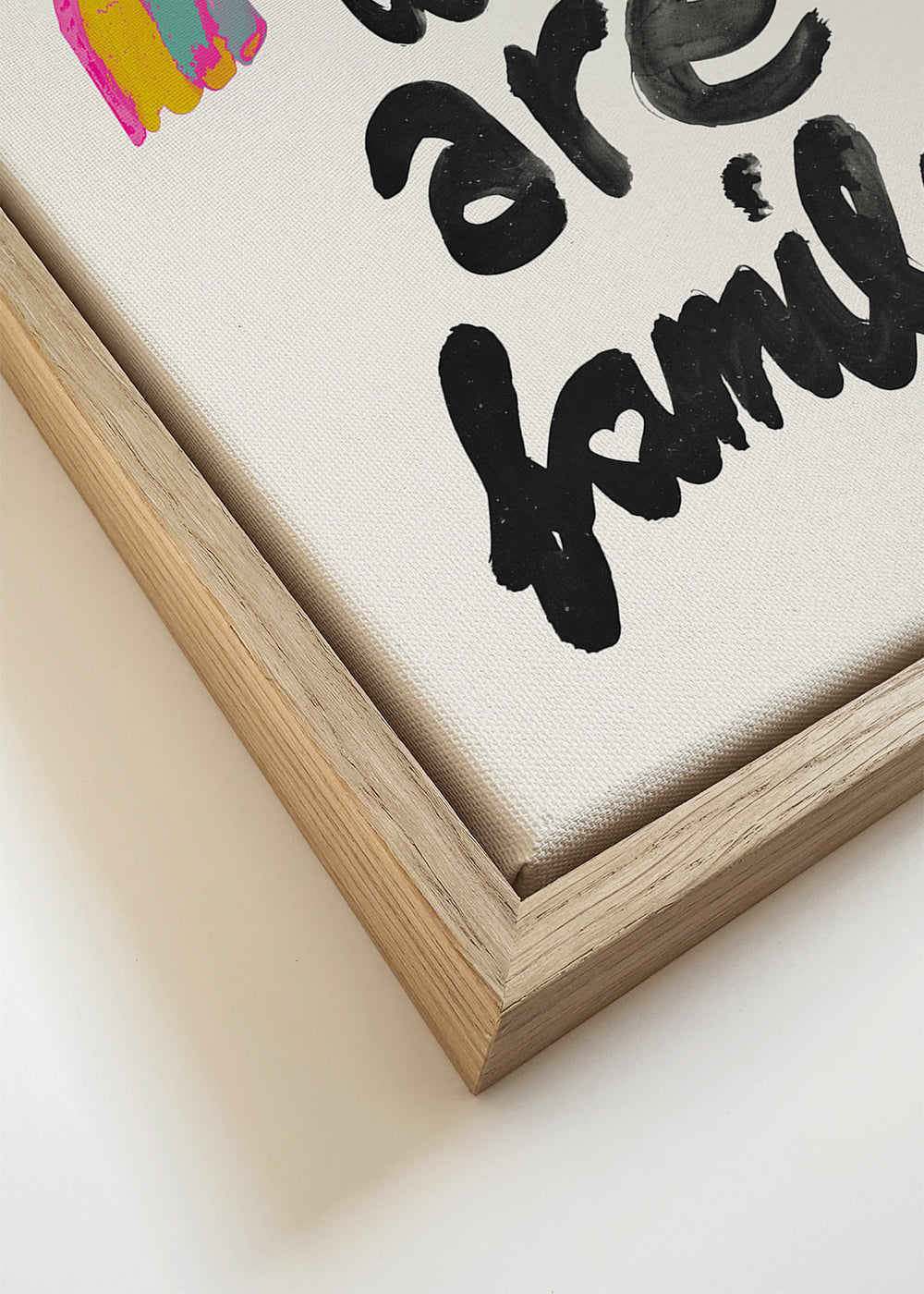 Ilustração 'We are family' arco-íris pintado