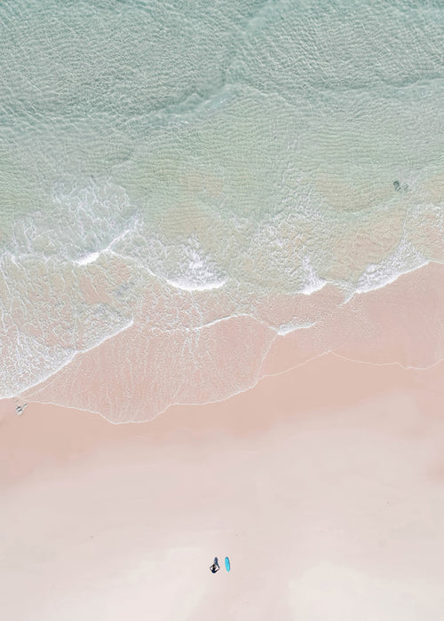 Arte desportiva: surf e yoga aéreo