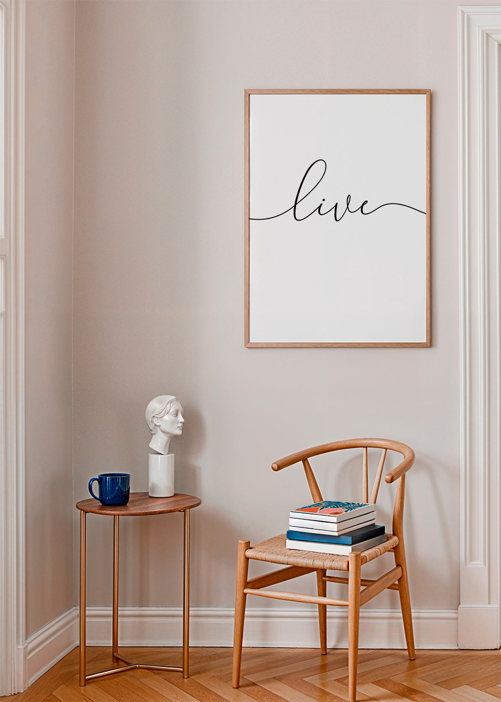 Quadro minimalista com caligrafia 'Live'