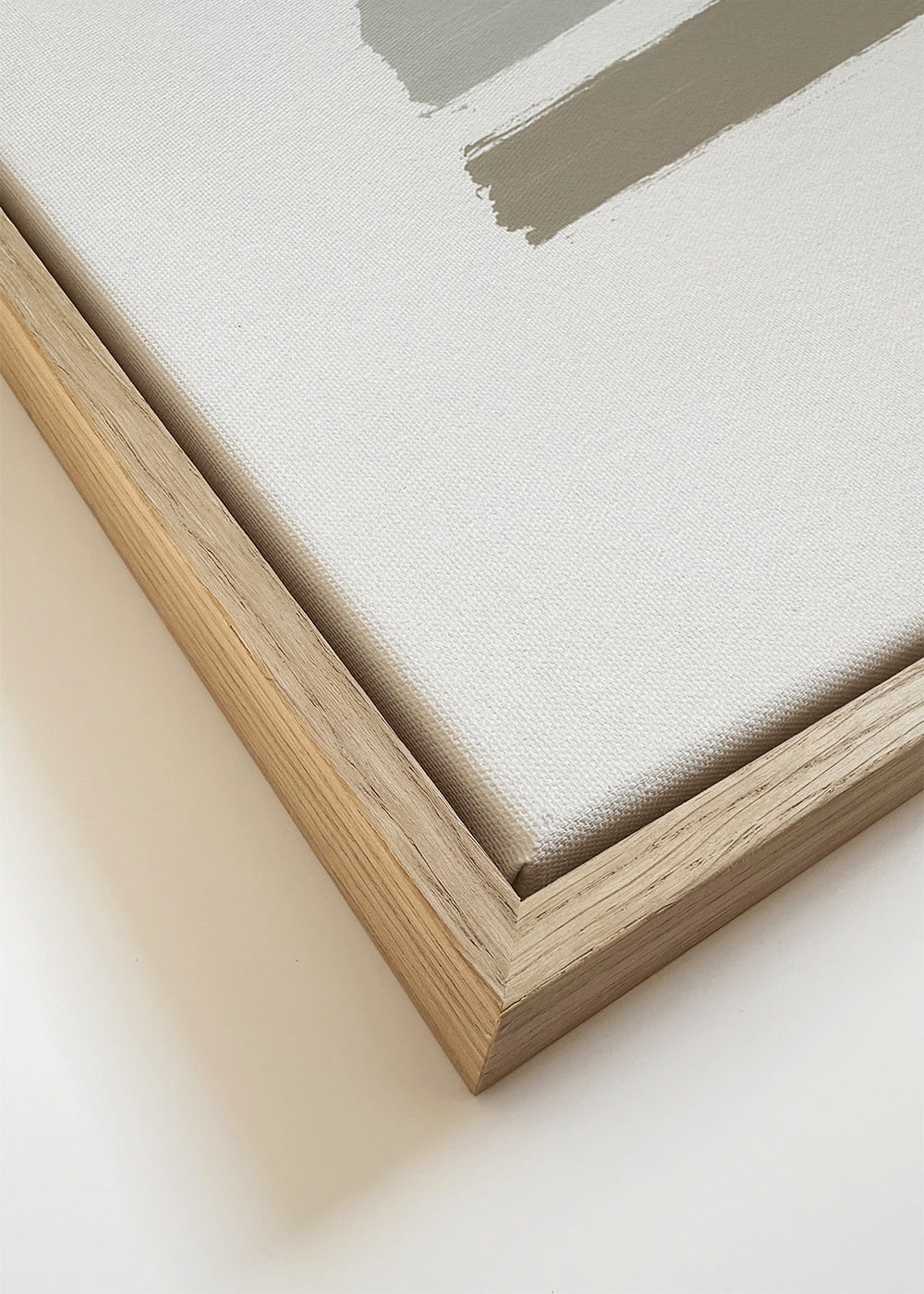 Design minimalista com riscas azuis e taupe