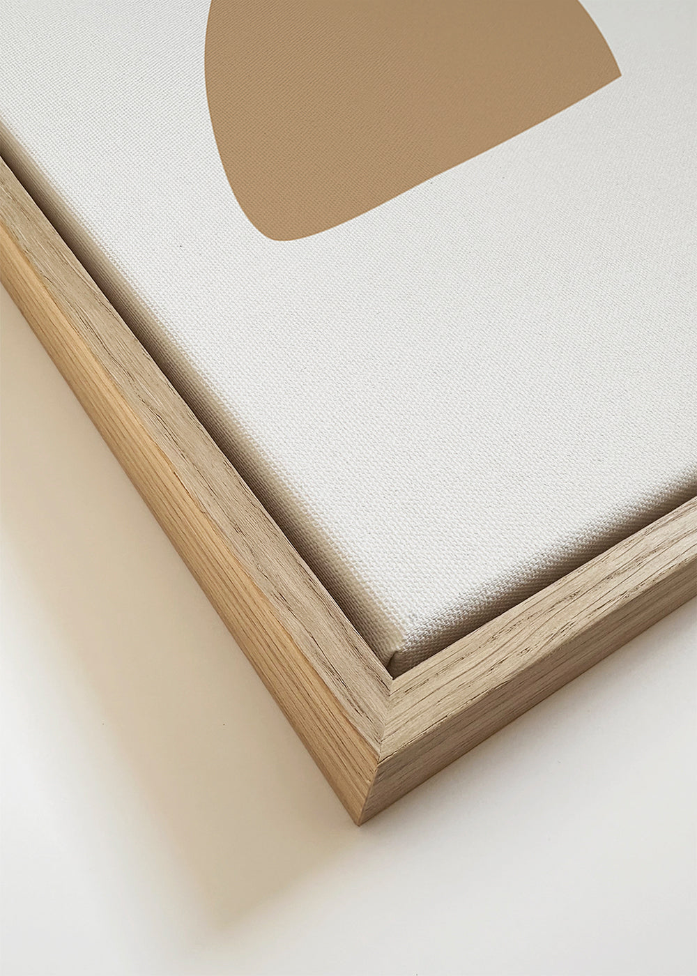 Quadro minimalista com formas orgânicas bege e terracota