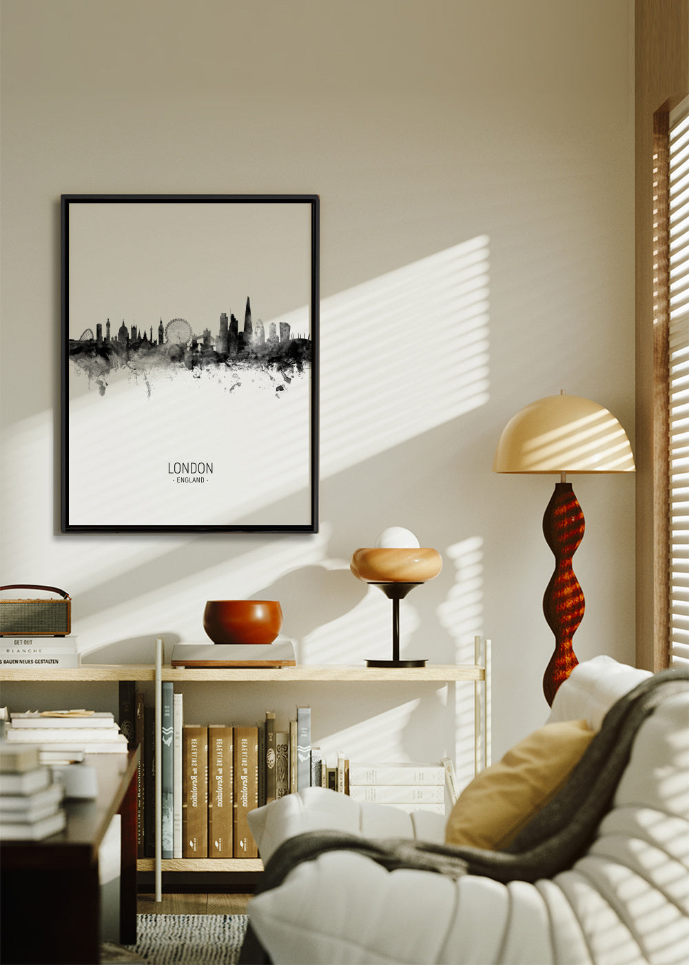London Skyline en blanco y negro - Framed canvas in an interior