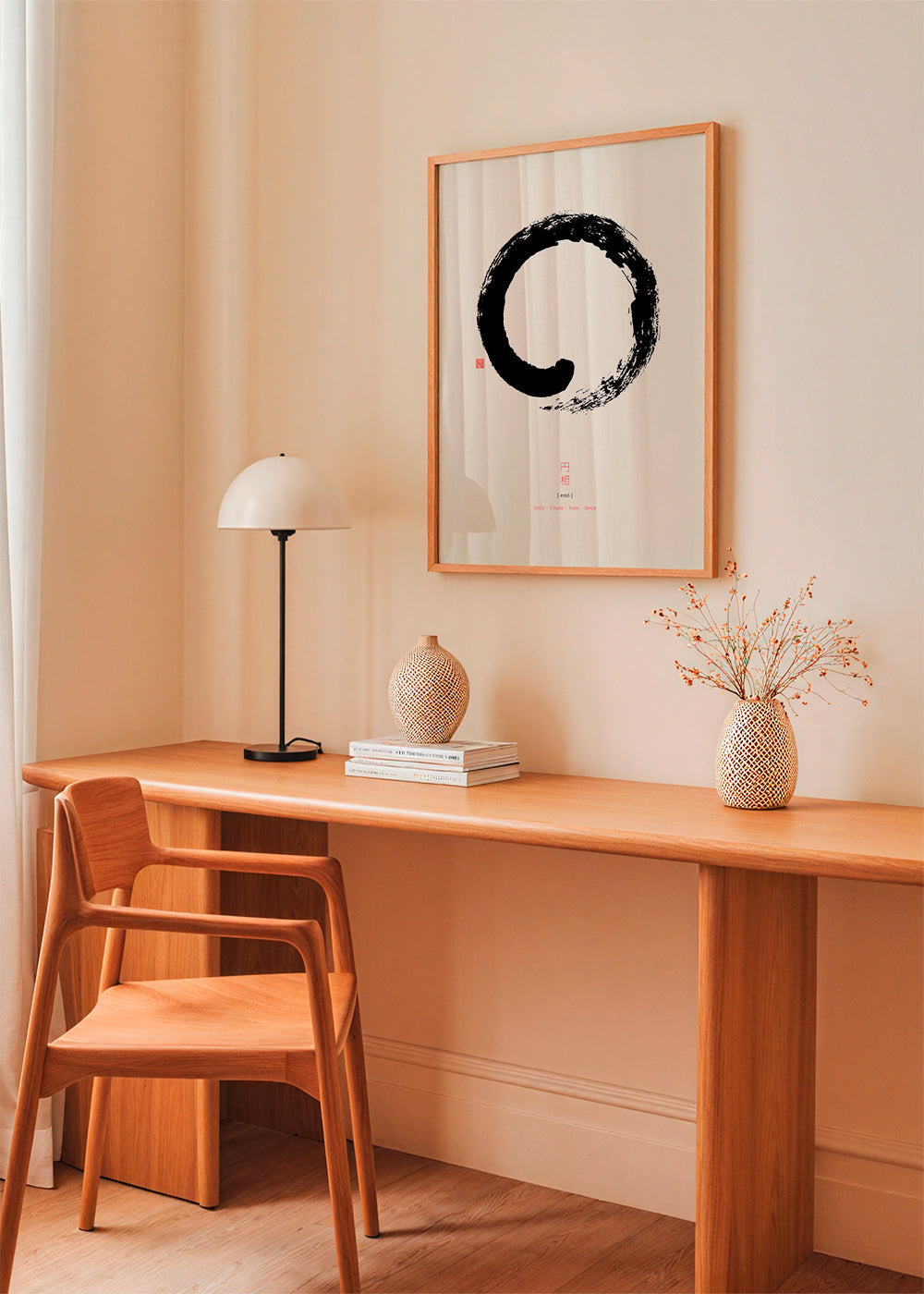 Enso minimalista em tinta japonesa