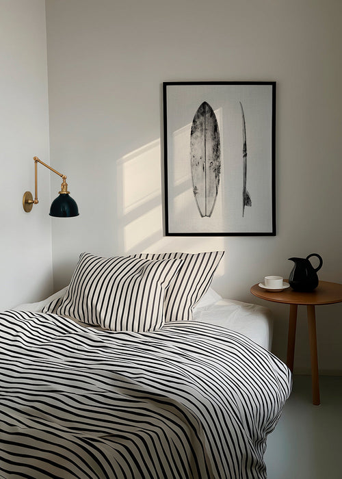 Arte desportivo prancha de surf preto e branco