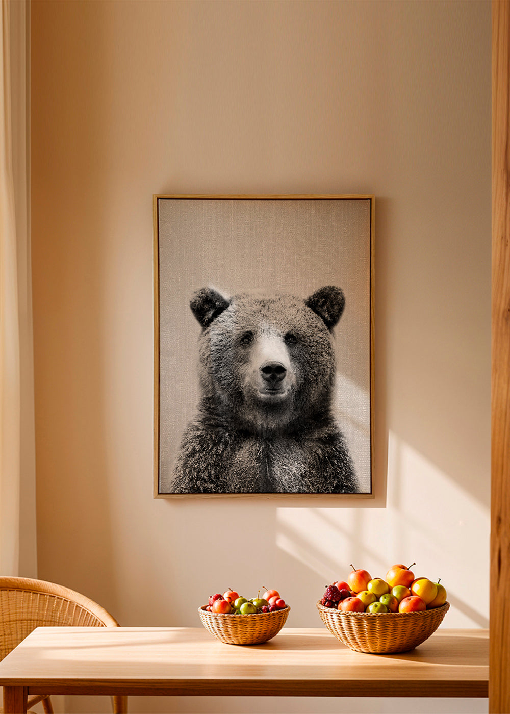 Retrato de urso em preto e branco