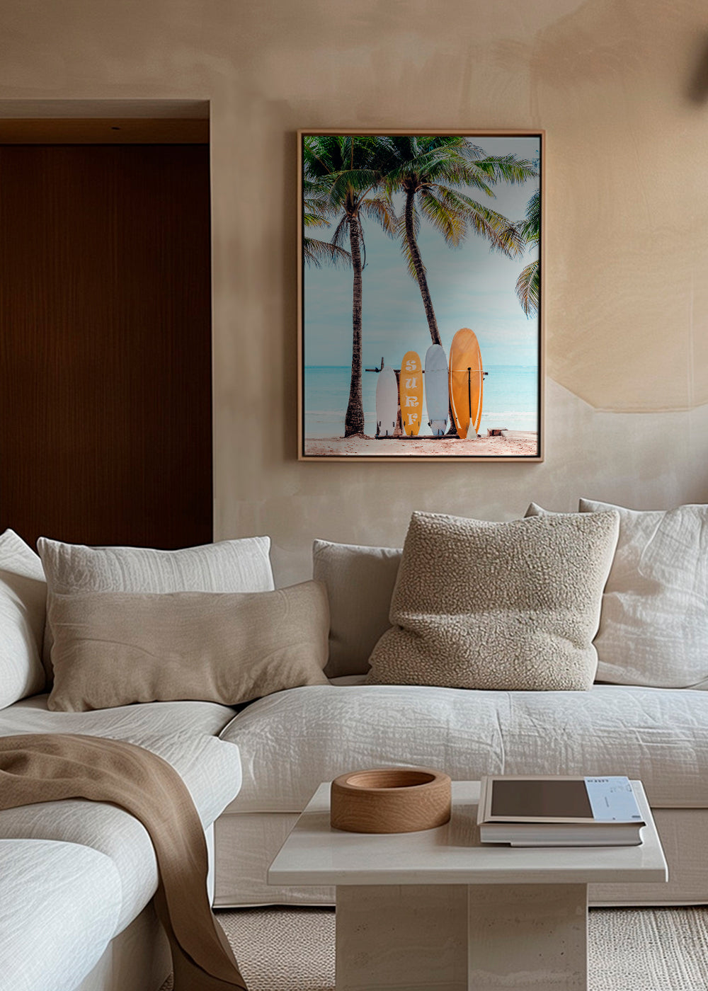 Arte desportiva: pranchas de surf numa praia tropical