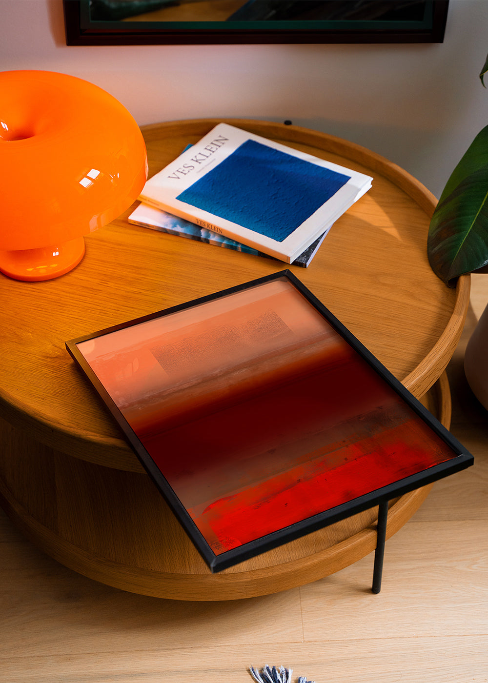 Quadro abstrato com camadas quentes laranja e vermelho