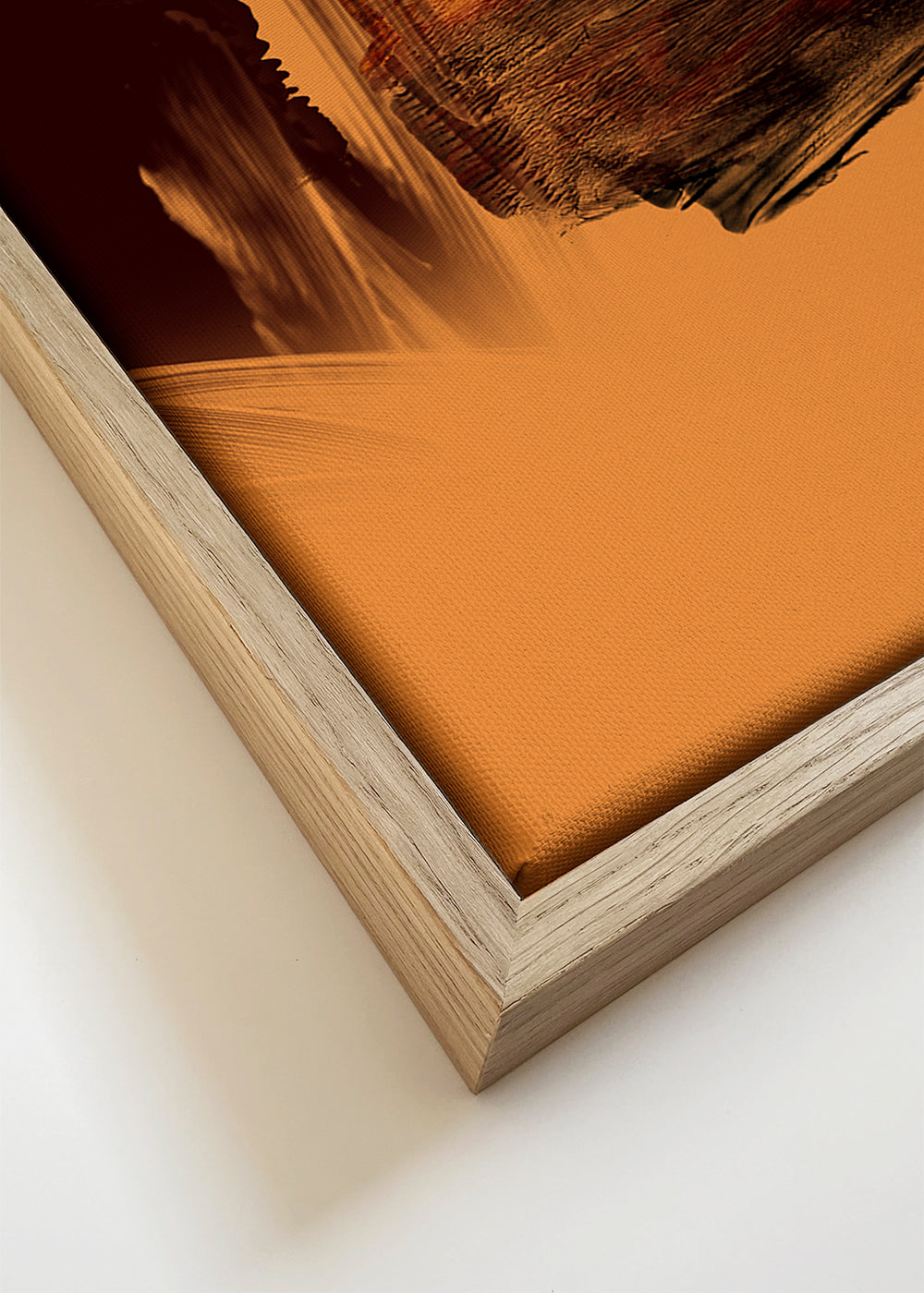 Obra abstrata laranja e vermelha com gestos pictóricos