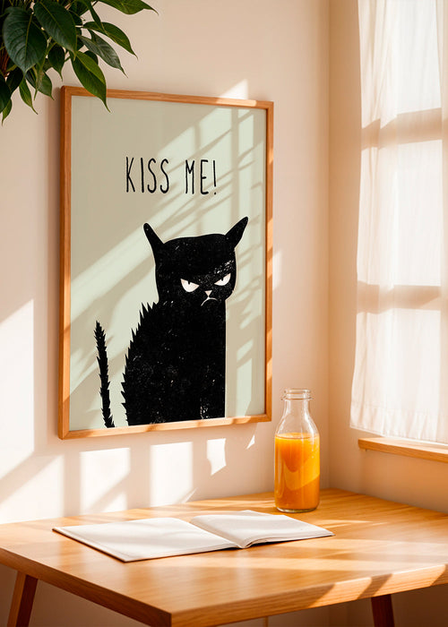 Ilustração de gato com texto 'Kiss Me'