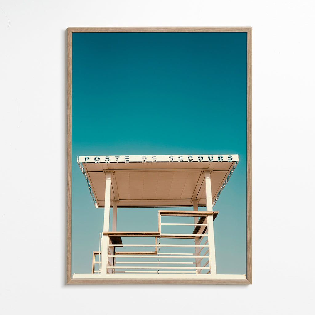 Fotografia de torre de resgate à beira-mar – Oak Frame
