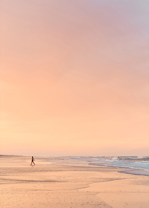 Arte para paisagem: praia ao amanhecer em tons pastel