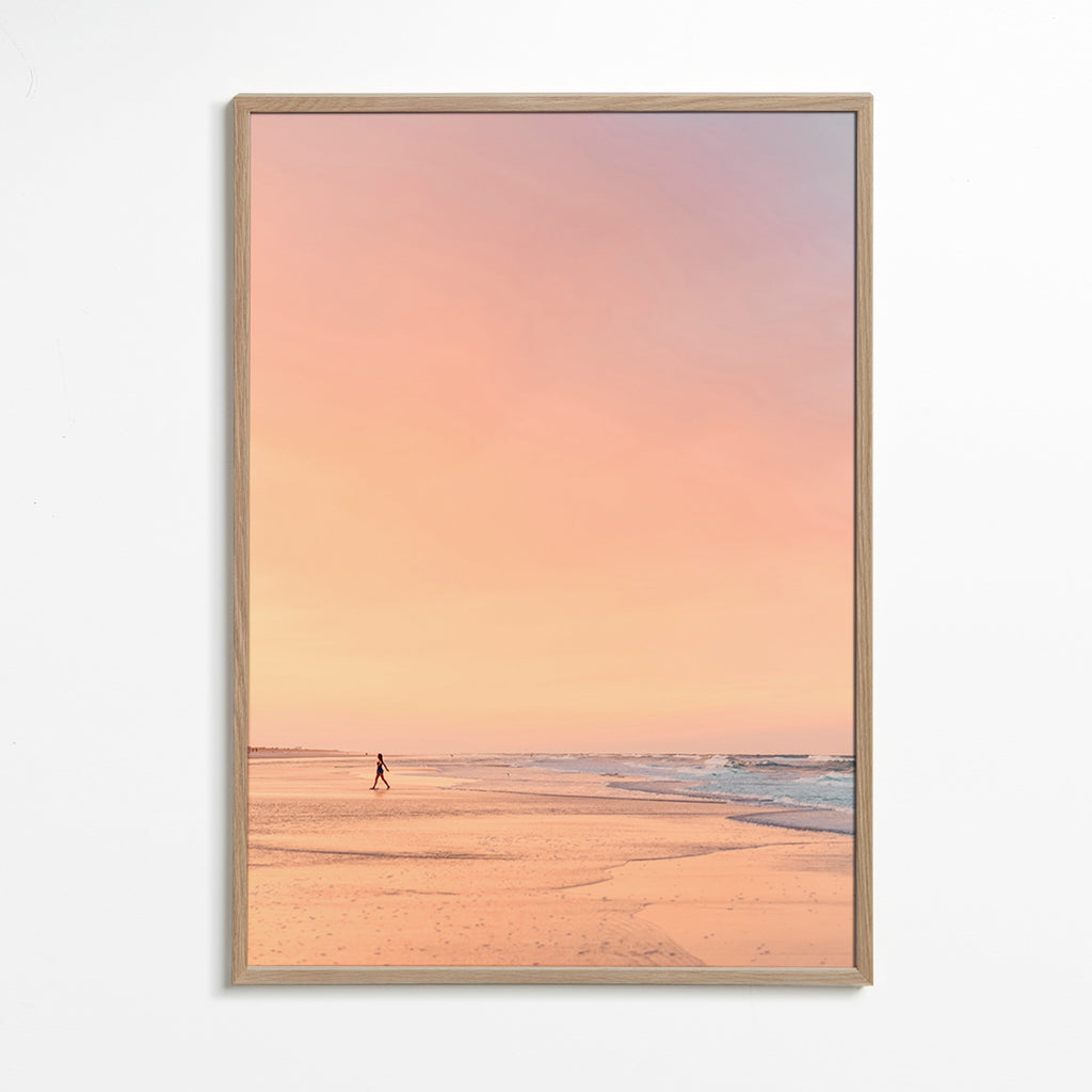 Arte para paisagem: praia ao amanhecer em tons pastel – Oak Frame