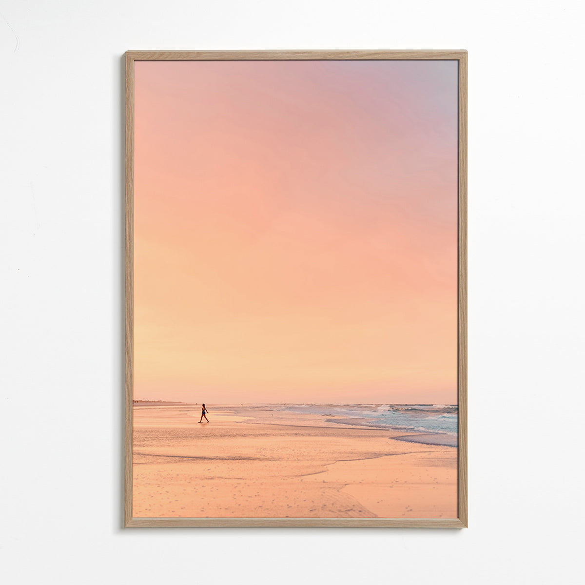 Arte para paisagem: praia ao amanhecer em tons pastel – Oak Frame