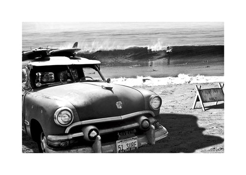 Fotografia de carro vintage na praia