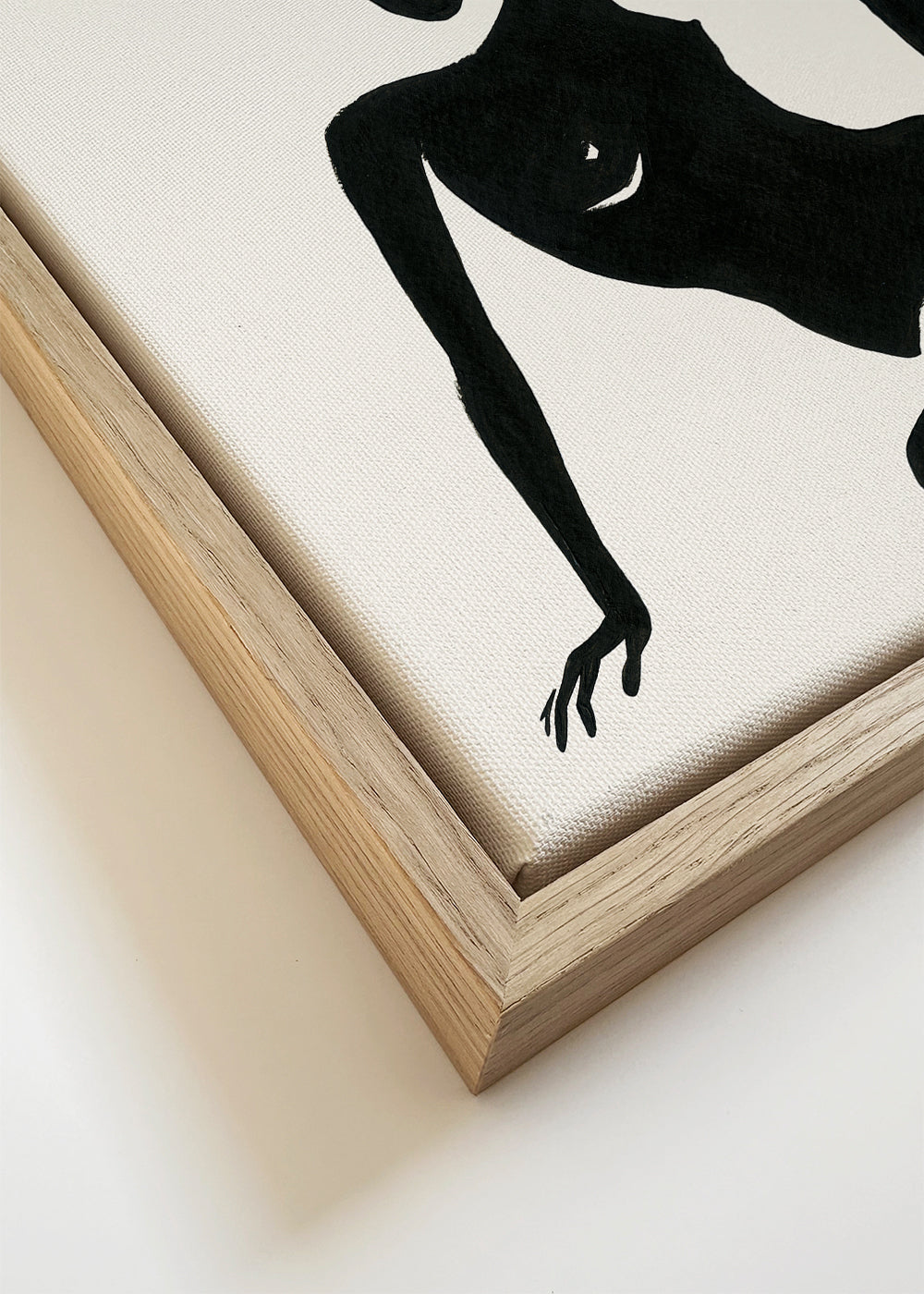 Arte em preto e branco com figura reclinada