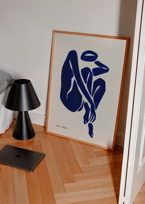 Obra abstrata com silhueta azul