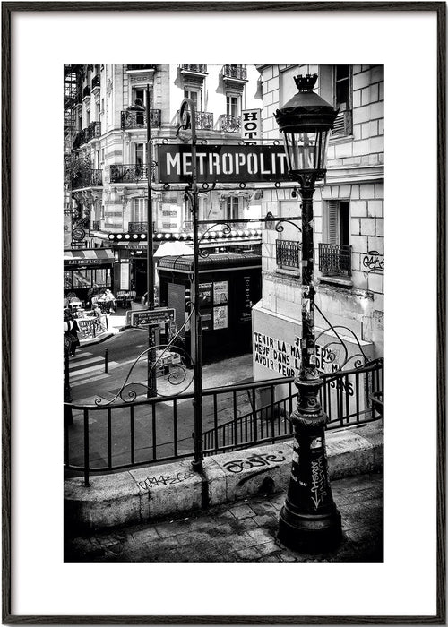 Poster de viagem: Metrô de Paris em preto e branco