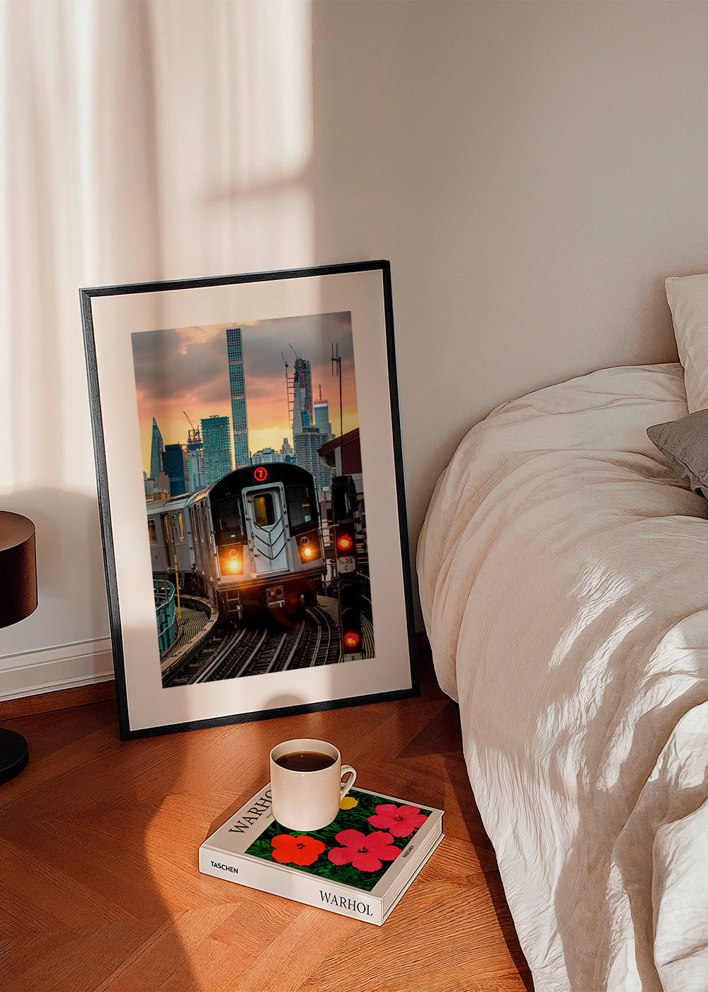 Quadro de cidades: Metro 7 ao pôr do sol – Product1