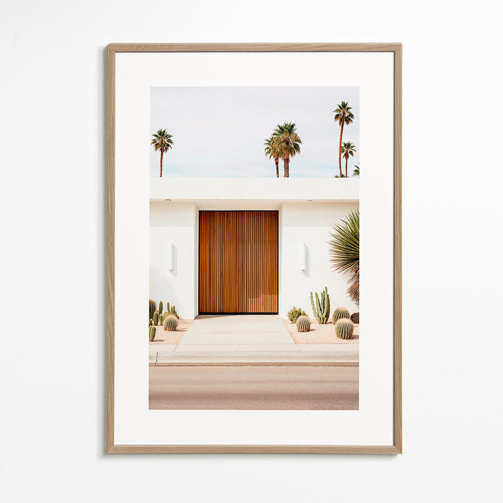Fotografia arquitetônica com porta de ripas – Oak Frame