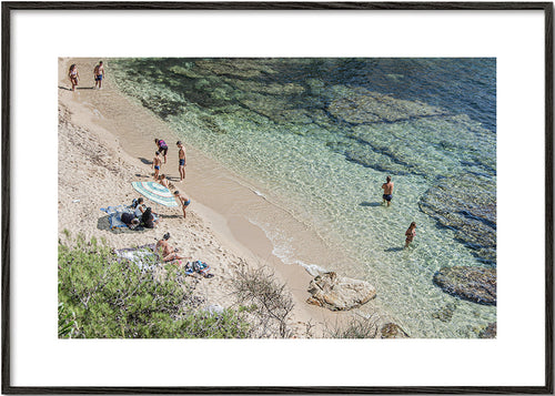Quadro paisagístico: praia costeira vista aérea