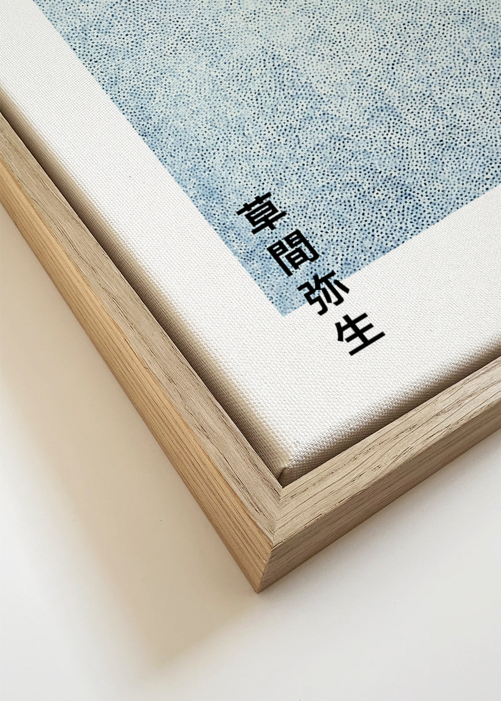 Poster minimalista com textura de pontos azuis