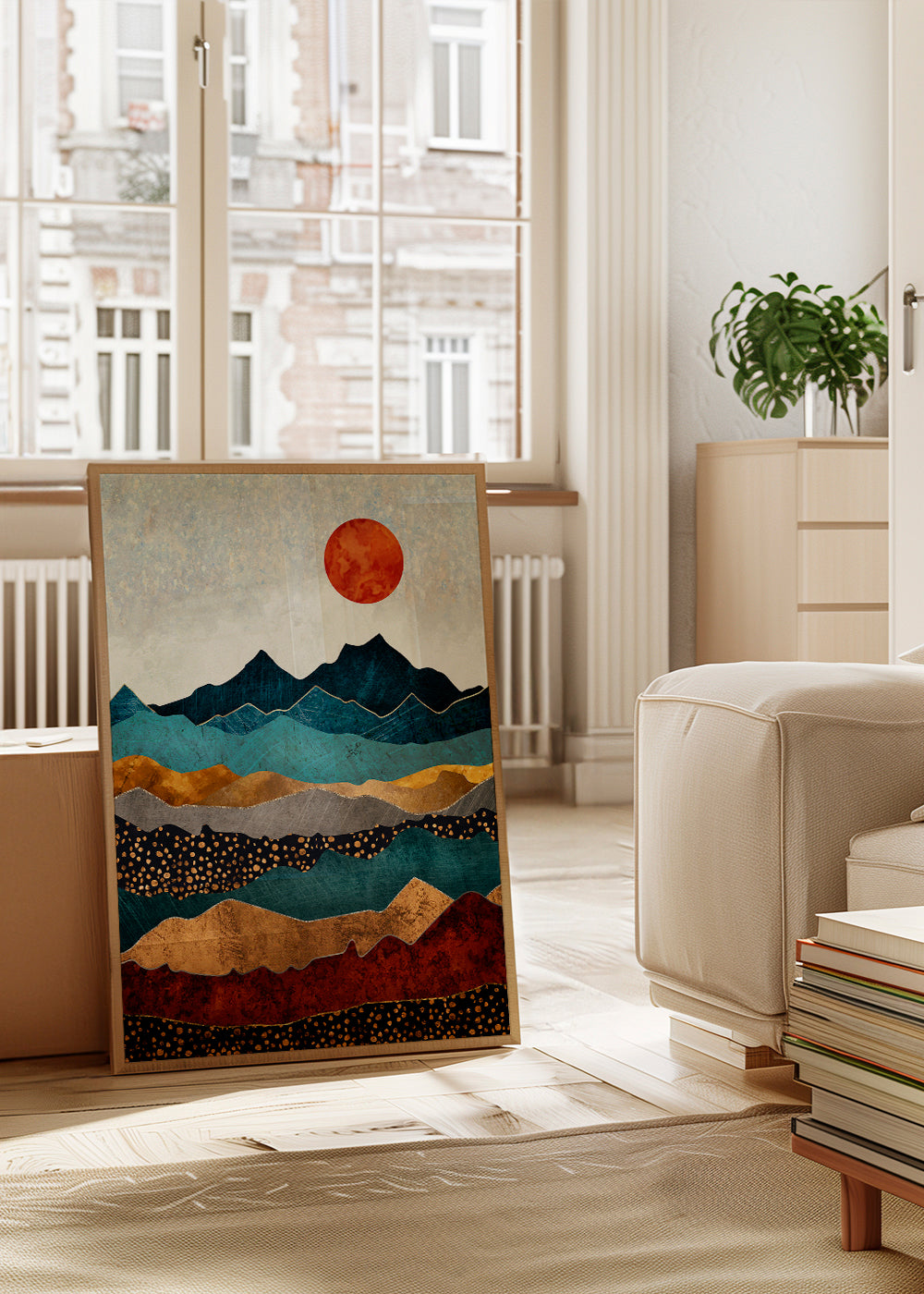Quadro de paisagem com montanhas azuis em camadas e detalhes dourados