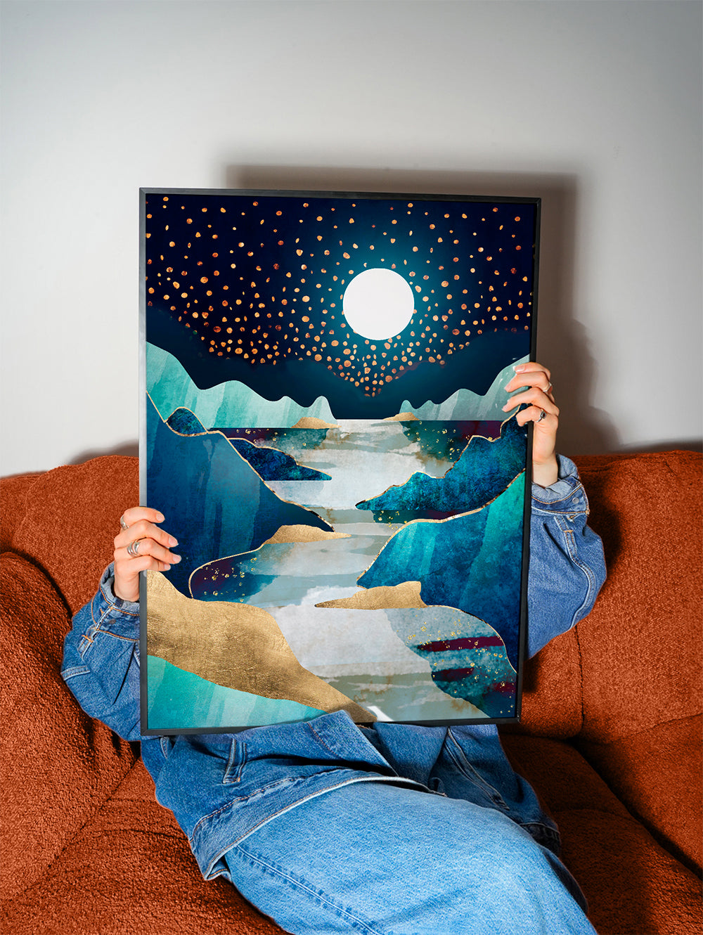 Arte paisagística: vale lunar em azul e ouro