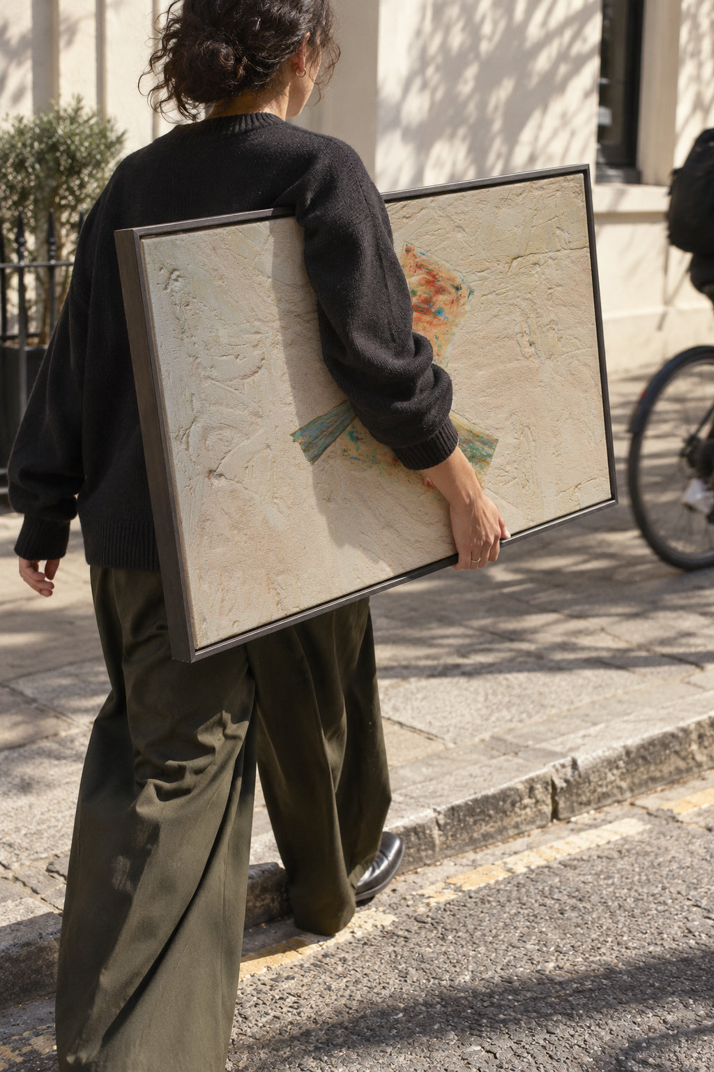 Dulcinea - Framed canvas in an interior