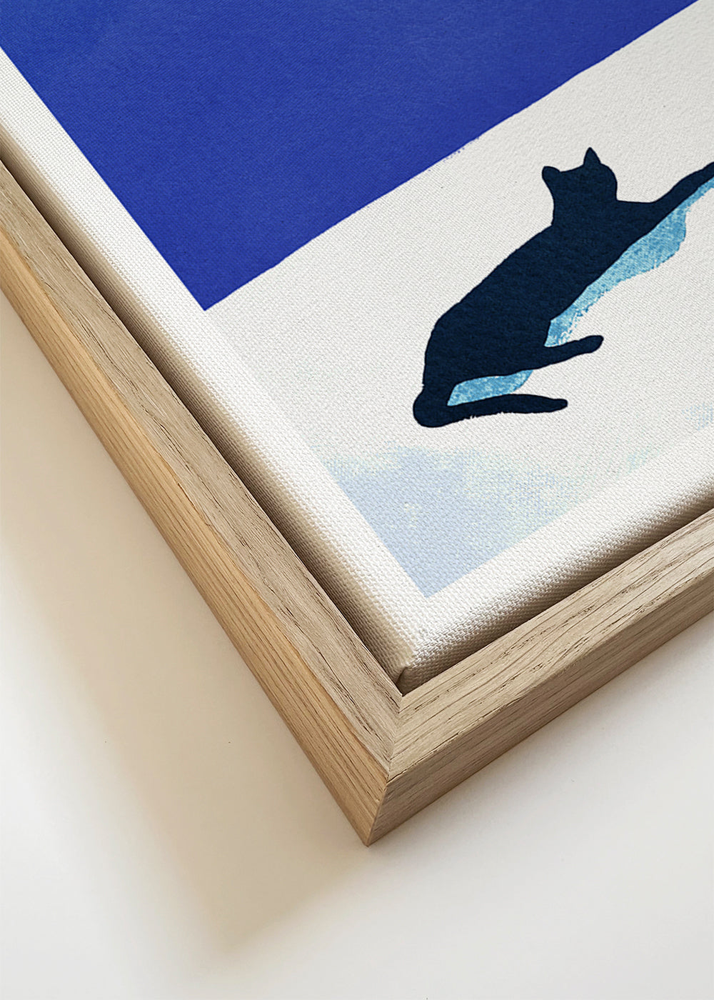 Quadro gato preto em terraço ensolarado