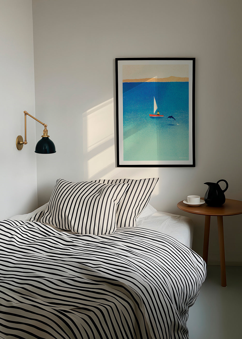 Quadro com delfim e veleiro no mar azul – Product2