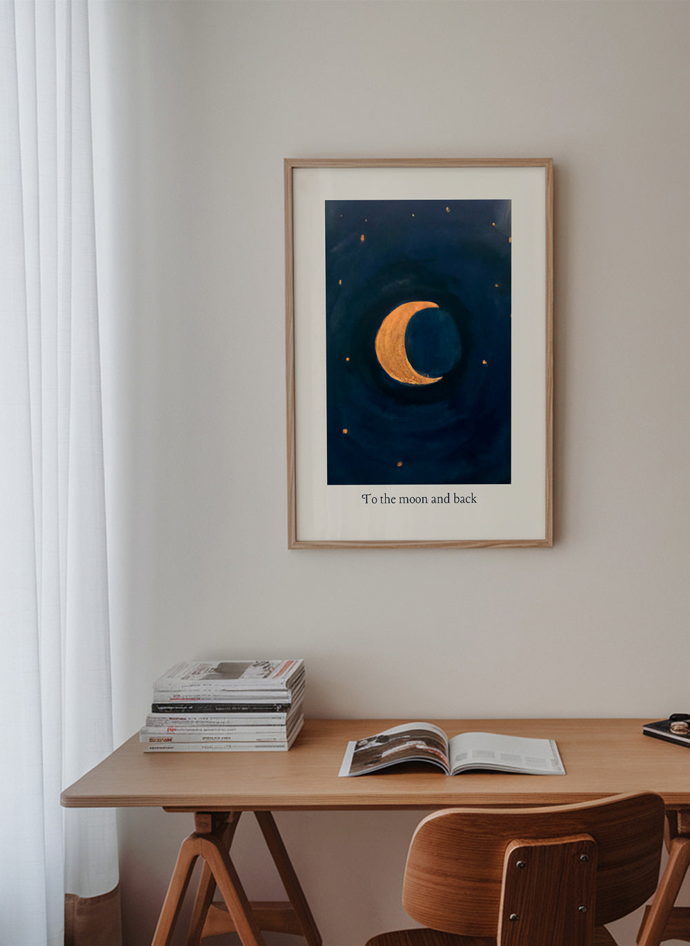 Ilustração lunar com crescente dourado
