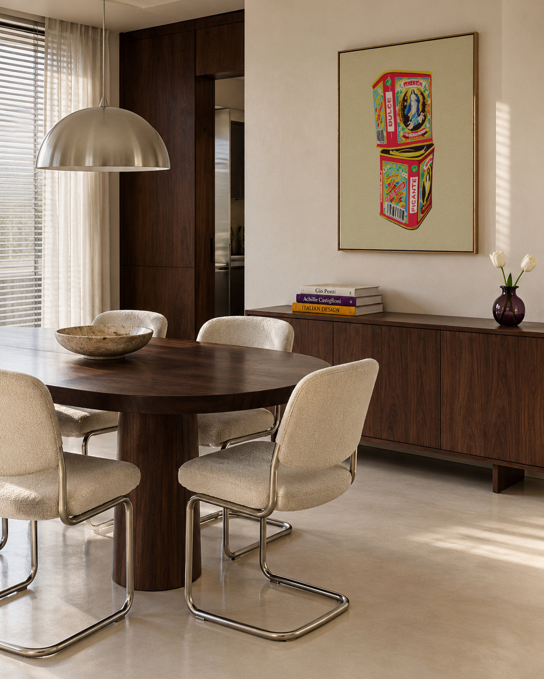 Pimentón - Framed canvas in an interior