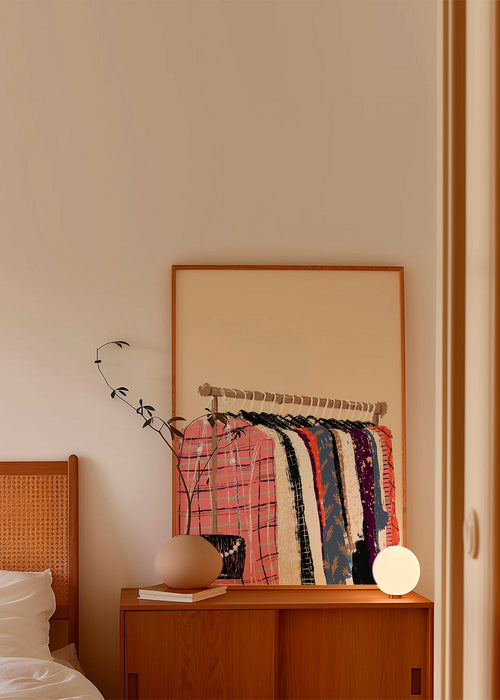 Ilustração de cabide com peças de moda