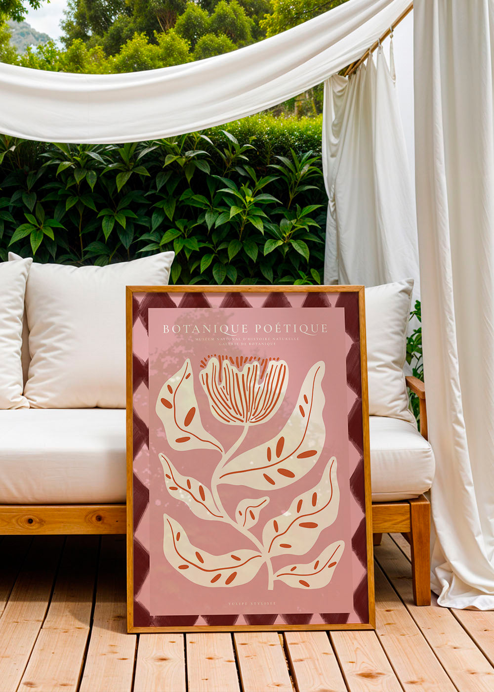 Estampa botânica com flor estilizada rosa