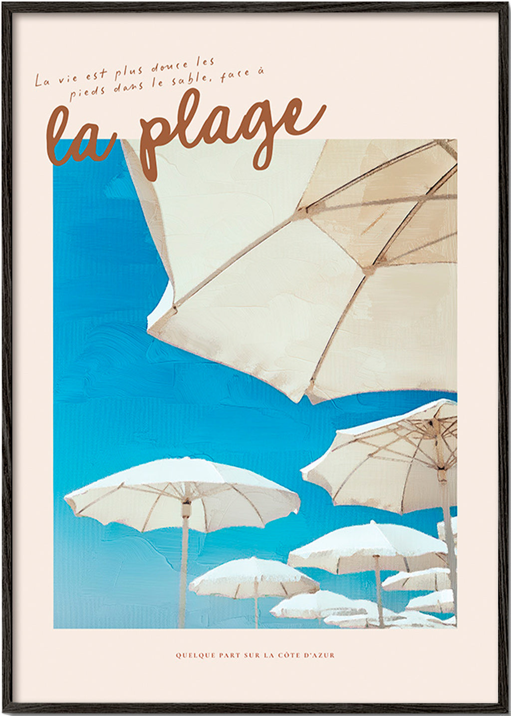 Paisagem de praia com guarda-sóis