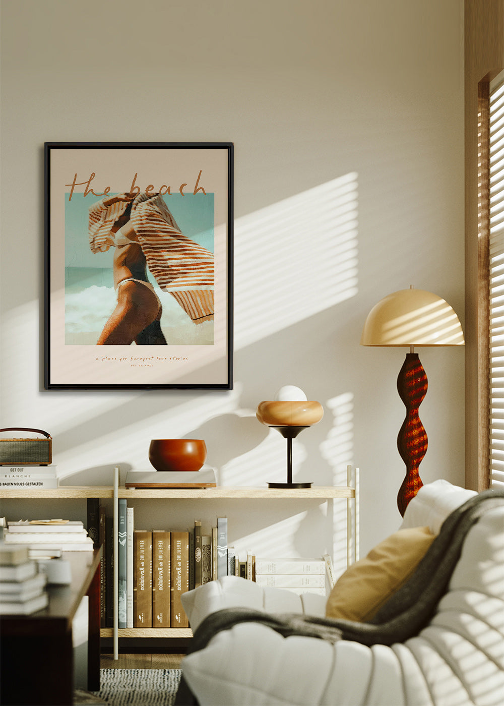 Quadro paisagem com figura na praia e toalha às riscas
