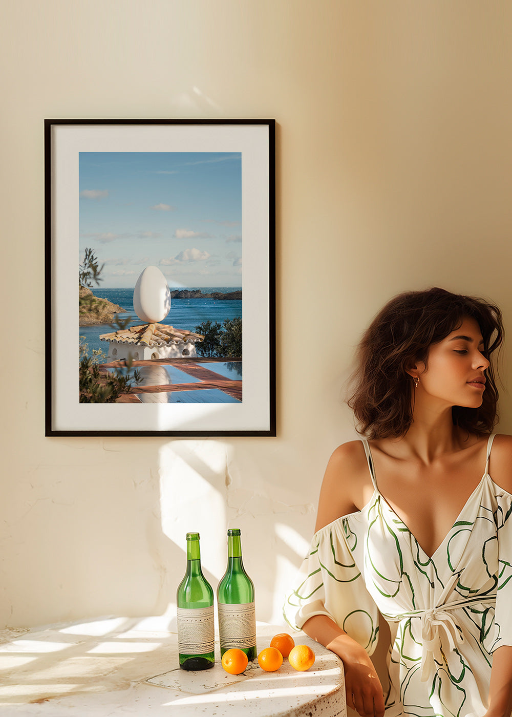 Arte para paisagem com ovo escultórico na costa