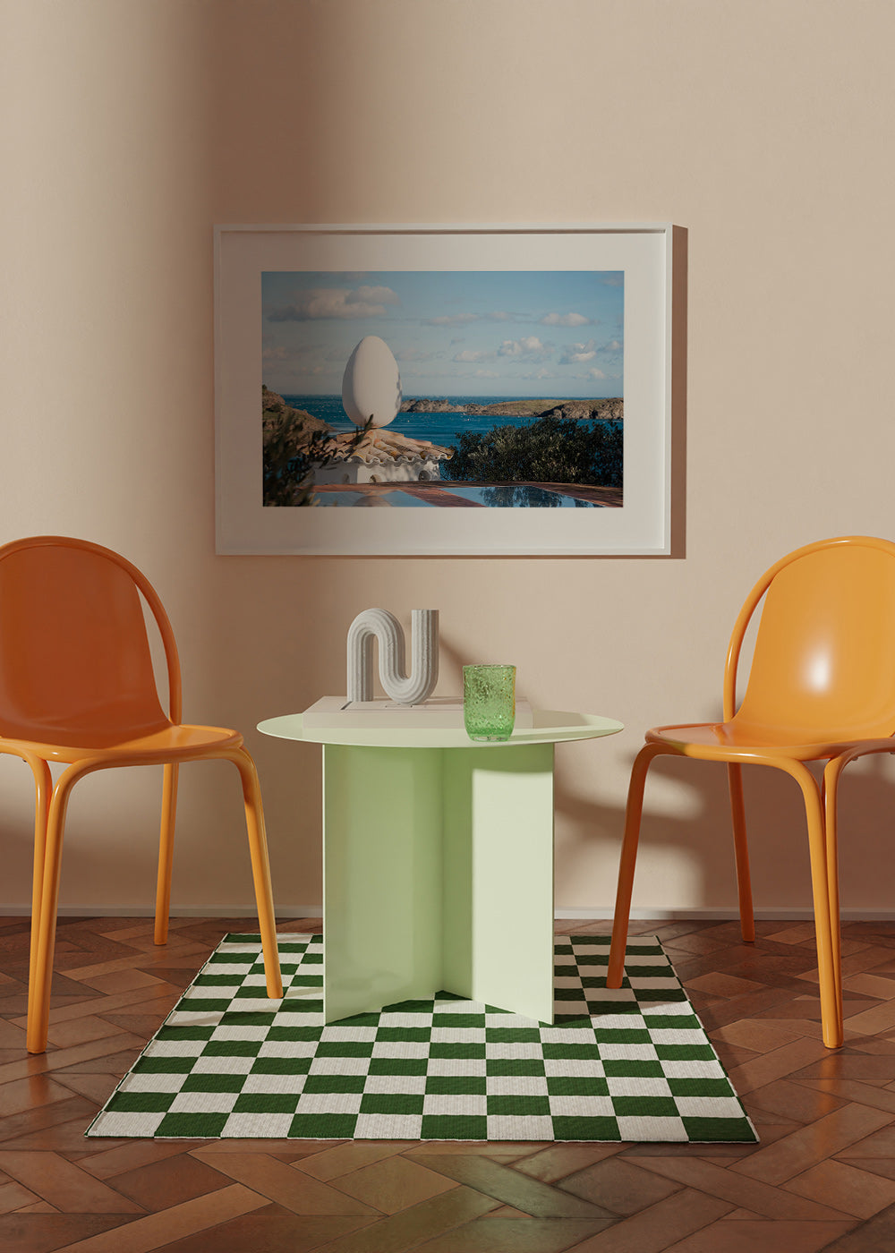 Arte de paisagem com escultura ovoide junto ao mar