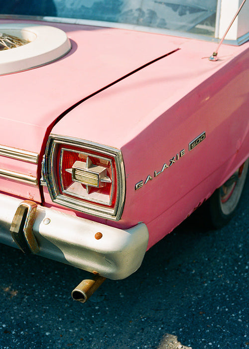 Quadro vintage carro rosa