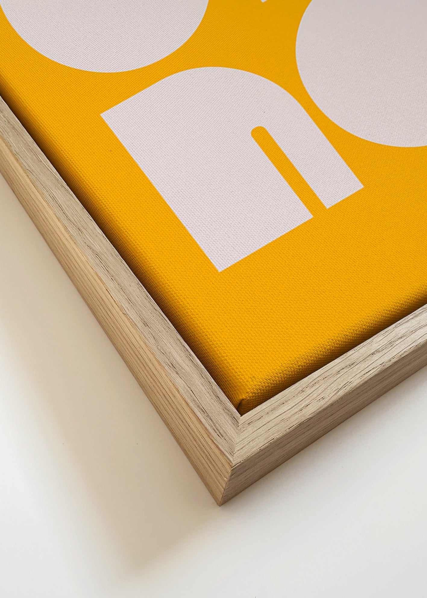 Poster geométrico com formas tipográficas mostarda – Canvas detail
