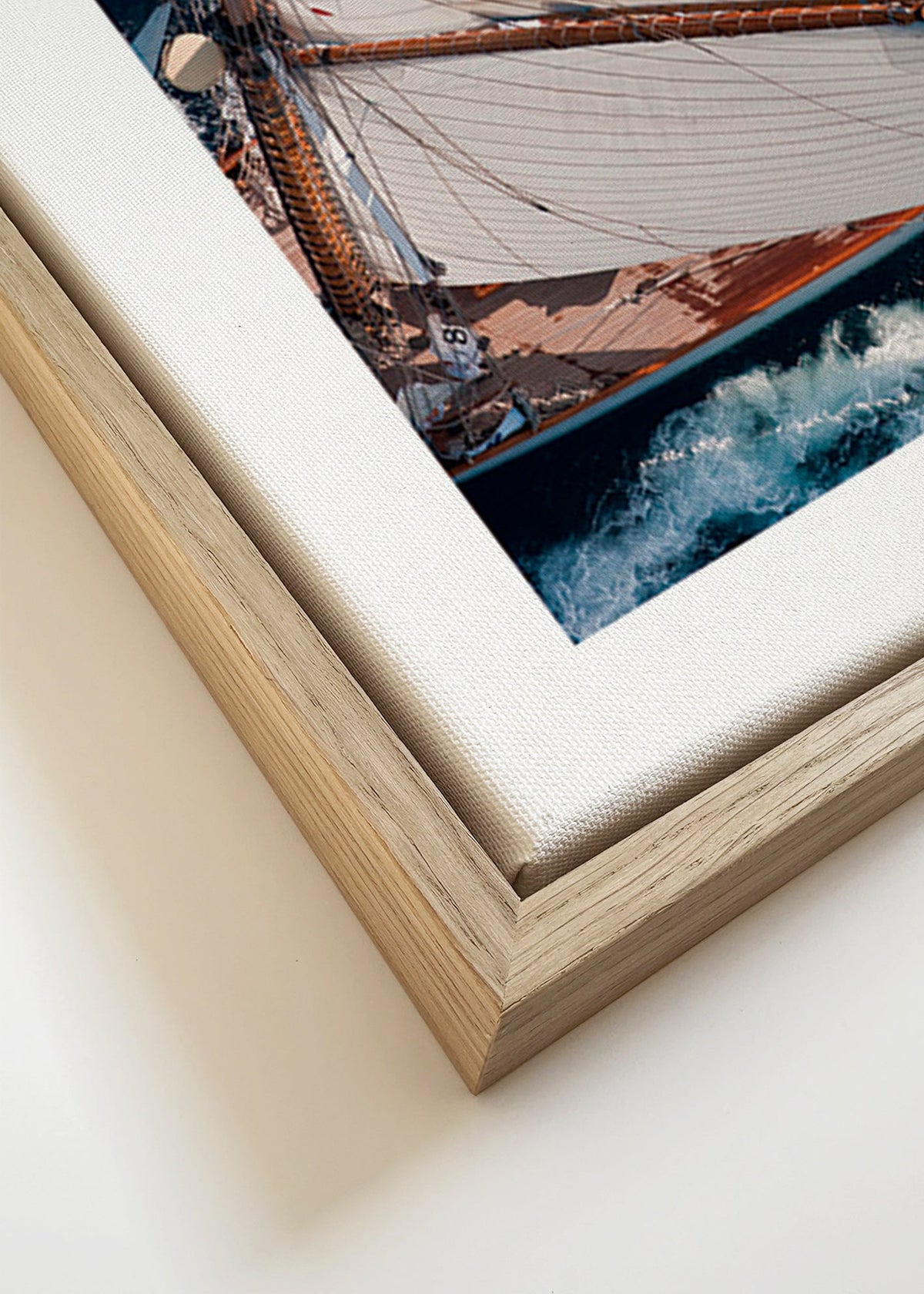 Fotografia aérea de veleiro em alto mar – Canvas detail