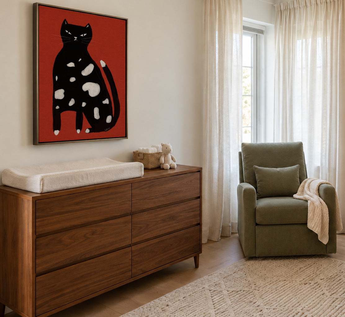 SPOTTED CAT - Framed canvas in an interior