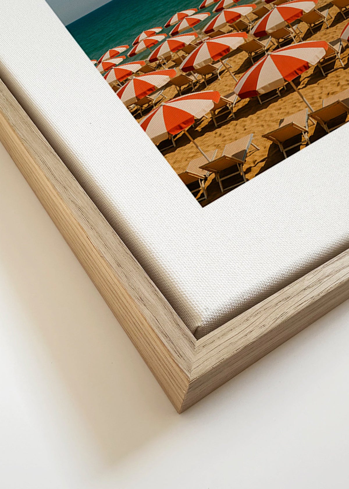 Quadro de paisagem com guarda-sóis vermelhos – Canvas detail