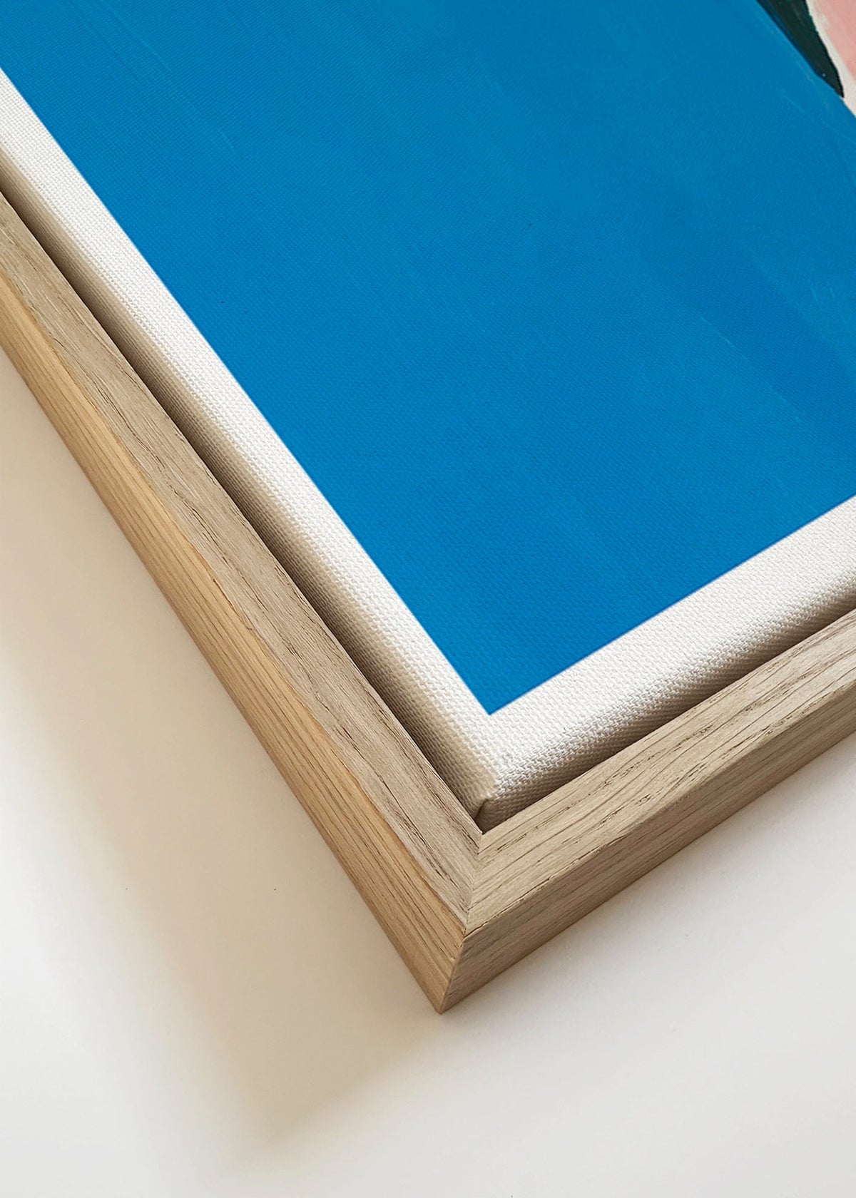 Quadro abstrato azul com curva rosa – Canvas detail