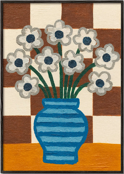 Estampa botânica: vaso azul com flores em fundo quadriculado – Black Frame